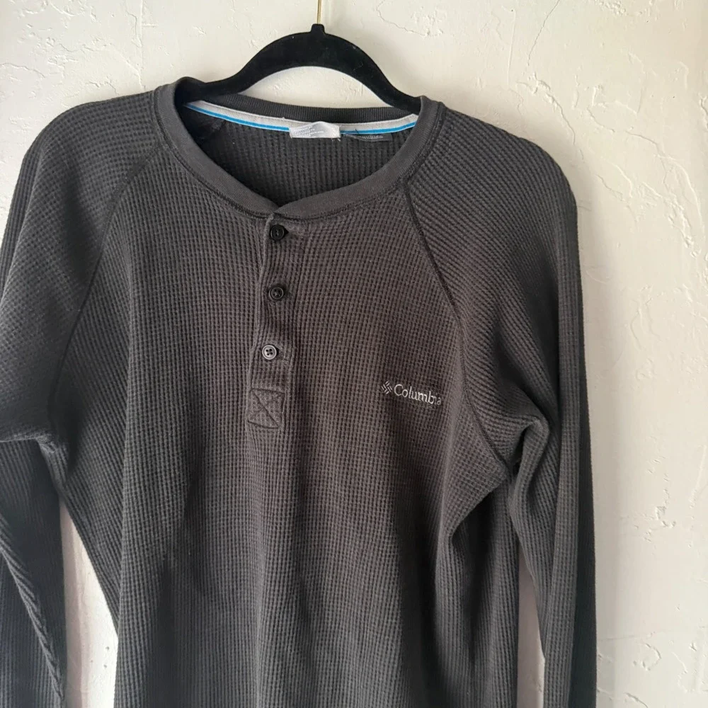 Columbia Mens Waffle Knit Long Sleeve Henley Shirt‎ Charcoal Gray Size M